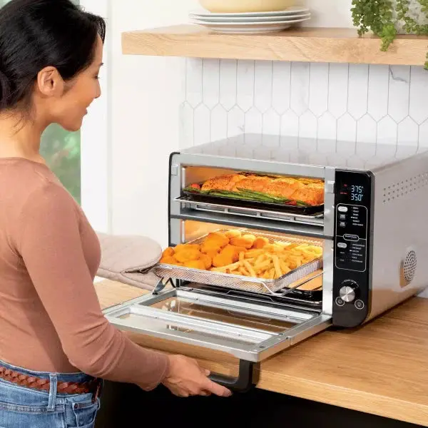 12-In-1 FlexDoor Double Oven – FlavorSeal Technology, Rapid Top Oven & Convection Air Fry Bottom