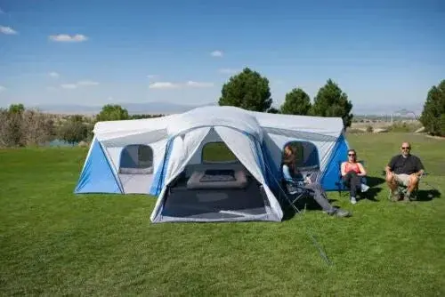 16-Person Family Cabin Tent – Three-Room Layout with Multiple Entry Points 2