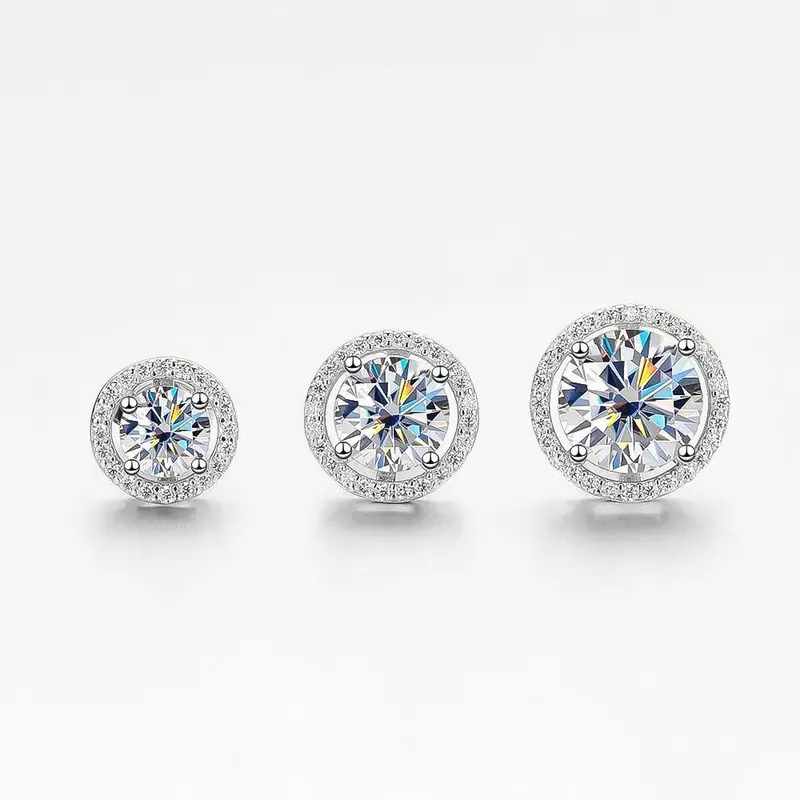 Celestial-Themed Stud Earrings – Minimalist Star and Moon Motif Pair in Lustrous Metal