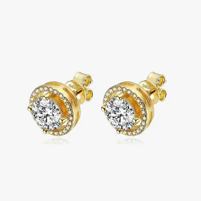 Celestial-Themed Stud Earrings – Minimalist Star and Moon Motif Pair in Lustrous Metal