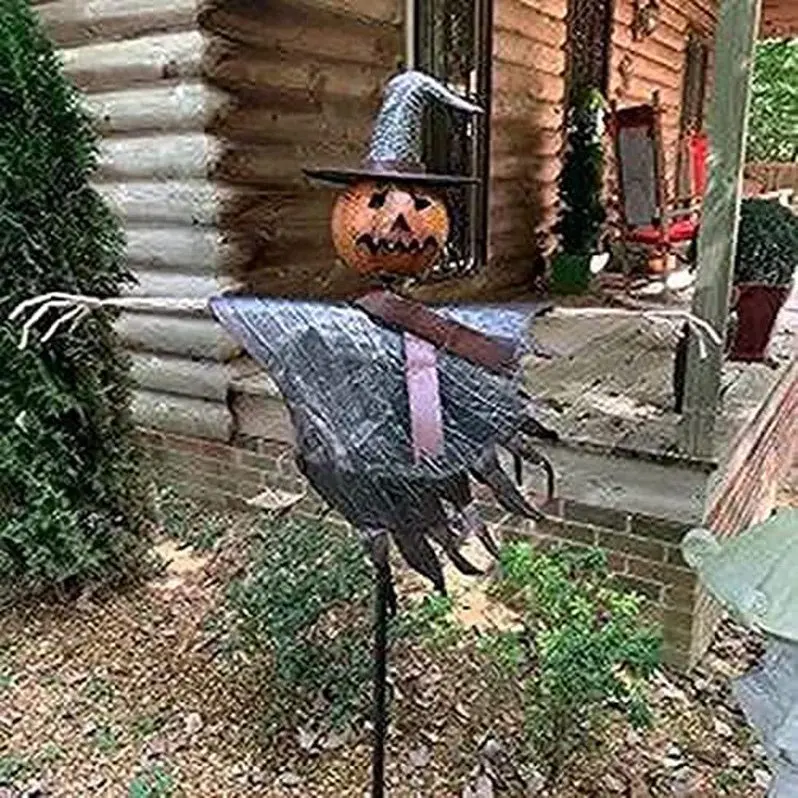 Classic Halloween Scarecrow & Jack-O'-Lantern Yard Decoration Set