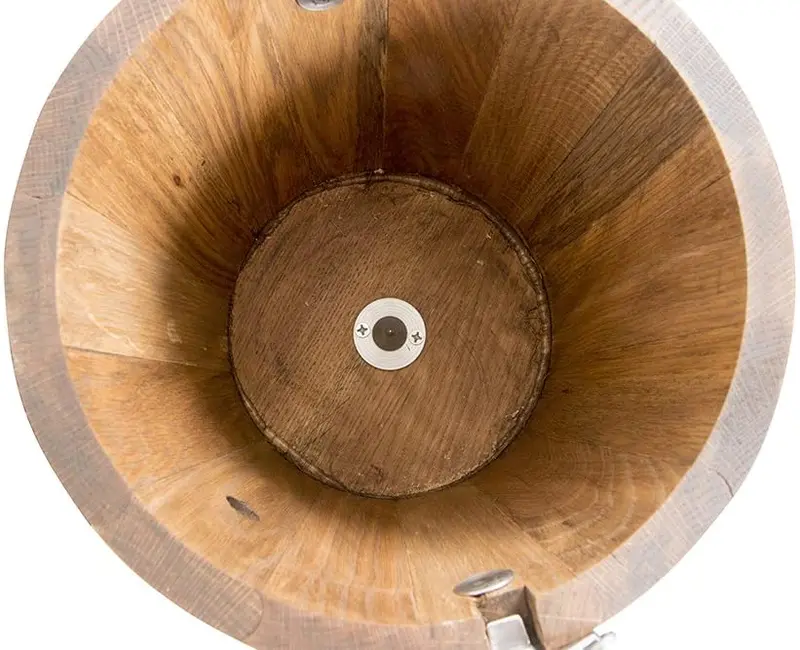 Classic Wooden-Tub Ice Cream Maker – 6-Quart Electric Model