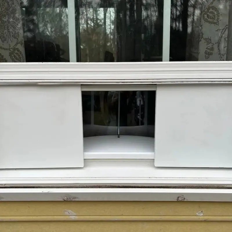 Clear Acrylic Window Bird Feeder | Suction-Cup Mounted Viewing Feeder