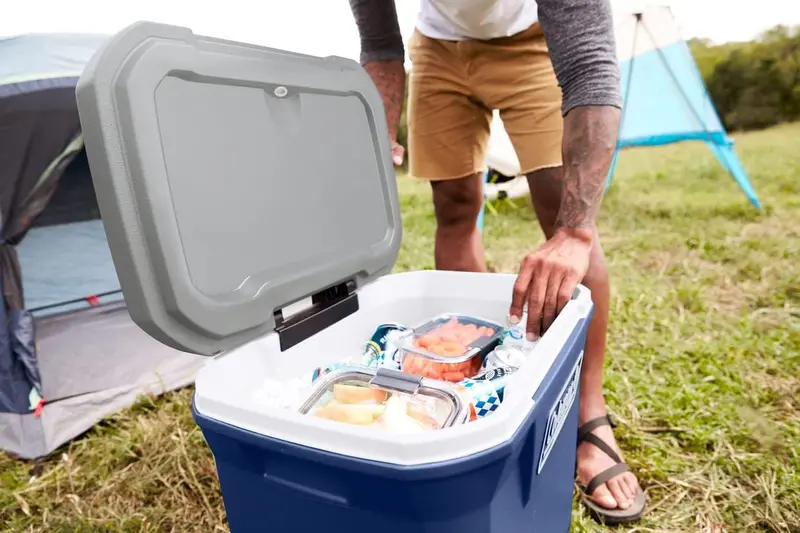 Coleman 100-Quart Wheeled Insulated Cooler – Leakproof Outdoor Hard-Sided Cooler with 5-Day Ice Retention