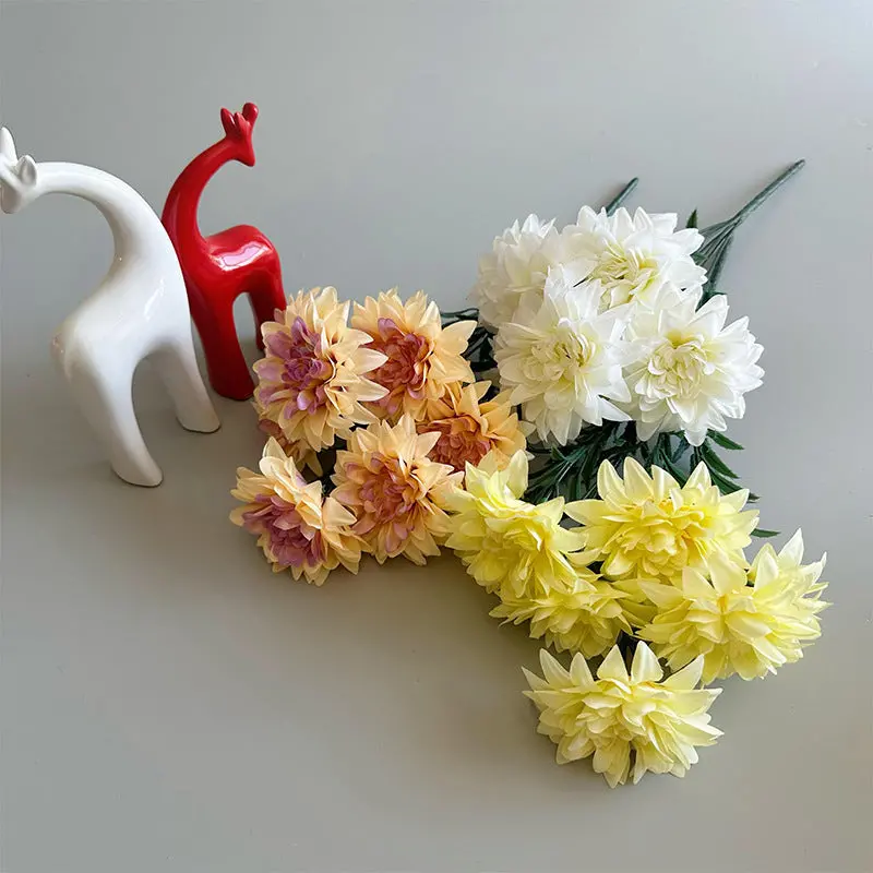 Dahlia-Centered Silk Bouquet – Compact Arrangement Featuring Roses & Peonies, Ideal for Desktops