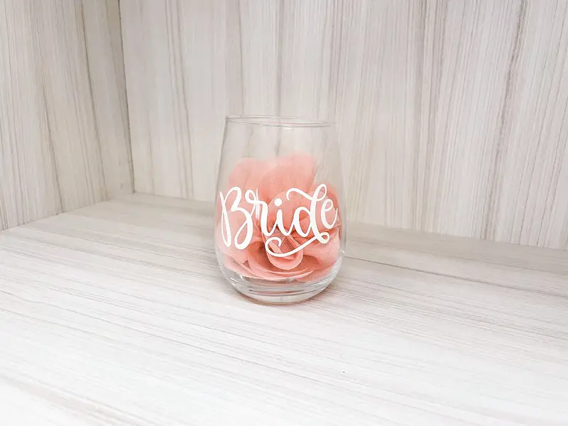 Elegant Stemmed Wine Glasses for Weddings and Events