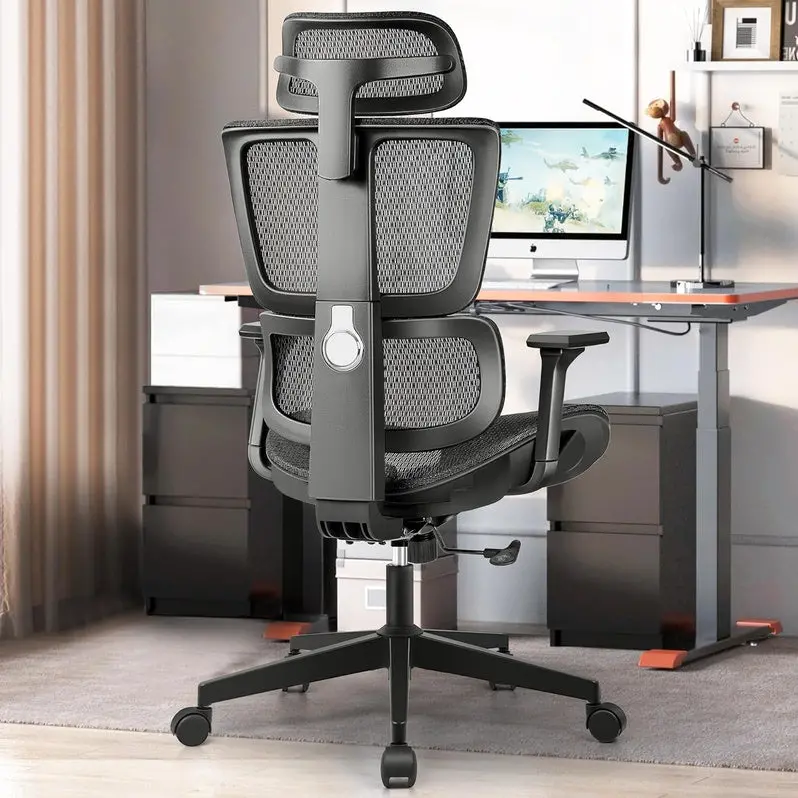 Ergonomic Gaming Chair for Extended Play and Office Use