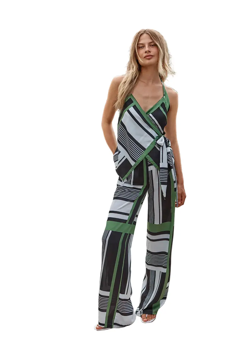 Geometric Stripe Satin Halter Top – Sleek, Minimalist Halter Neck Top with Modern Pattern Accent