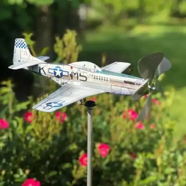 Historic Flight Wind Spinner – Aviation-Inspired Outdoor Kinetic Sculpture