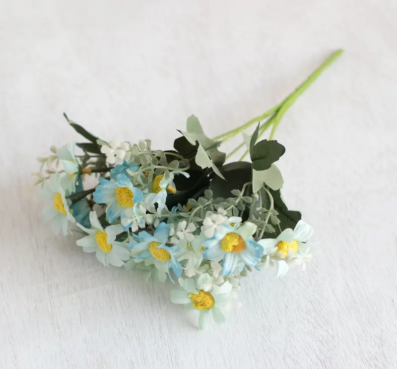 Holiday Silk Flower Ornaments – Festive Botanical Accents for Trees, Mantels & Party Backdrops
