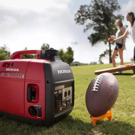 Honda EU2200i Portable Inverter Generator – 2200-Watt Quiet Gas-Powered Energy Source
