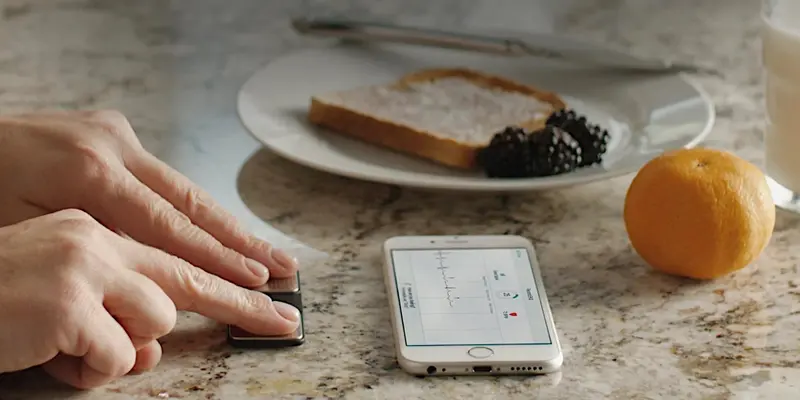 KardiaMobile 6L Personal EKG Monitor – FDA-Cleared, Compatible with Most Smartphones