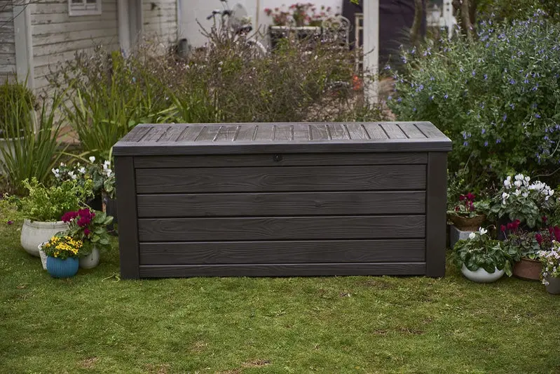 Keter Westwood 150-Gallon Large Deck Box – Heavy-Duty Resin Outdoor Storage for Furniture, Cushions, Tools, and Pool Gear