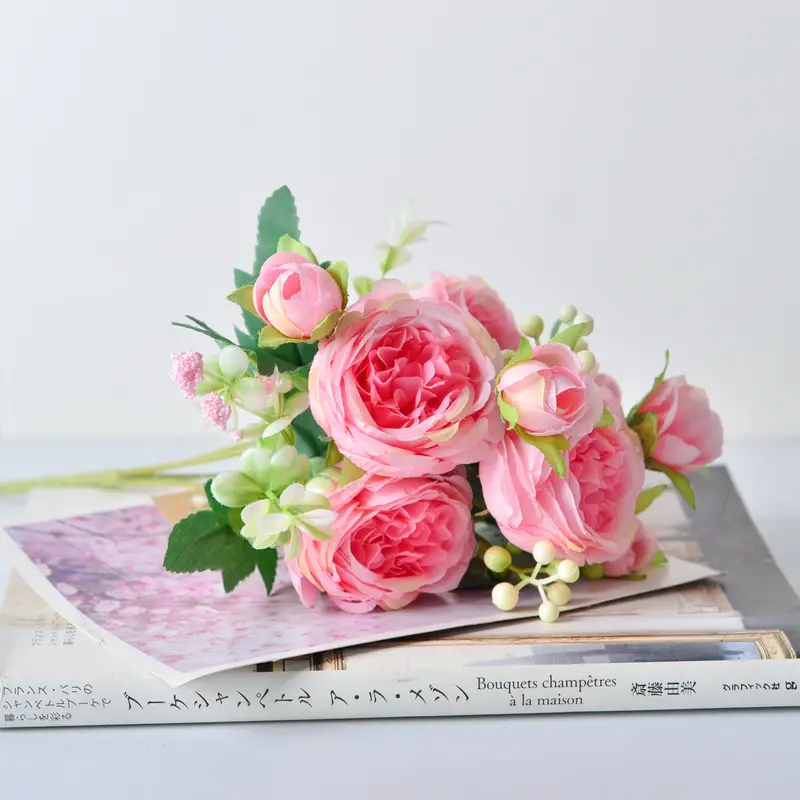 Korean-Inspired Handheld Peony Bouquet – 5-Stem Silk Arrangement, 31 cm