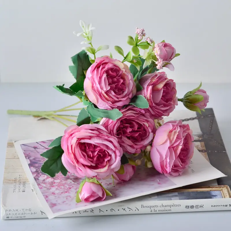 Korean-Inspired Handheld Peony Bouquet – 5-Stem Silk Arrangement, 31 cm