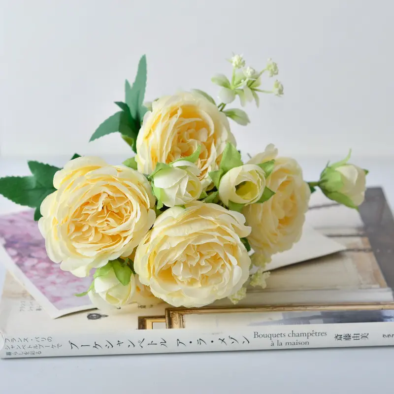 Korean-Inspired Handheld Peony Bouquet – 5-Stem Silk Arrangement, 31 cm