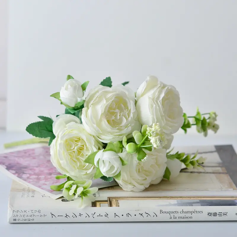 Korean-Inspired Handheld Peony Bouquet – 5-Stem Silk Arrangement, 31 cm
