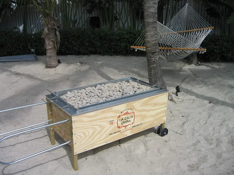 La Caja China Traditional Cuban-Style Pig Roaster – Model #2, 100-Pound Roasting Capacity