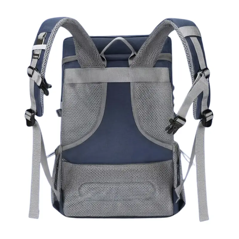 Leak-Proof Insulated Cooler Backpack Designed for Family Picnics and Extended Outdoor Trips