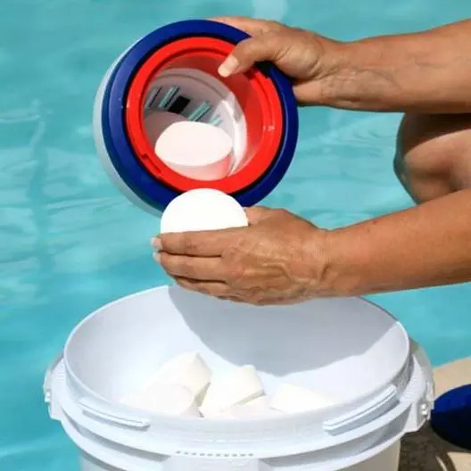Leslie’s Jumbo Chlorine Pool Tablets – 3-Inch Slow-Dissolve Trichlor, 20-Lb Bucket