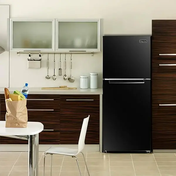 Magic Chef HMDR1000BE – 10.1 Cu. Ft. Black Top-Freezer Refrigerator with Energy-Efficient Design