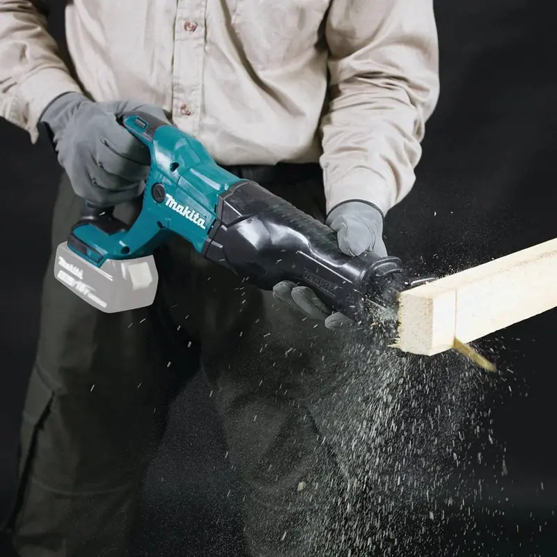 Makita 18V LXT Cordless Recipro Saw for Fast, Precision Cutting