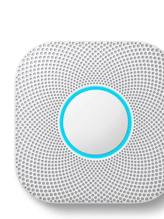 Nest Protect Battery-Powered Smoke and CO Alarm – Smart Detection, Voice Alerts, and Sleek White Design