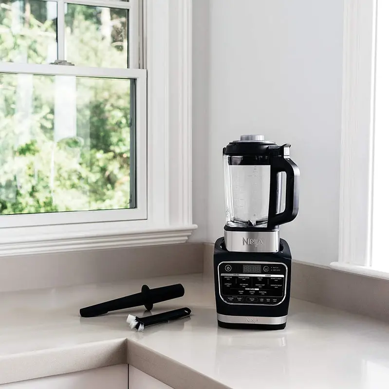 Ninja Foodi HB152 Cold & Hot Blender – 1400W, 64 oz Nonstick Glass Pitcher, Black